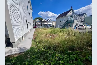 160 Smith St, Elizabeth, NJ 07201 - Photo 2