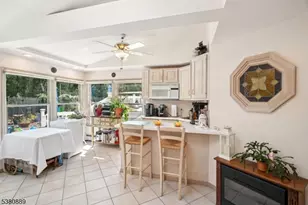 266 Amherst Ave, Woodbridge Township, NJ 07067 - Photo 18