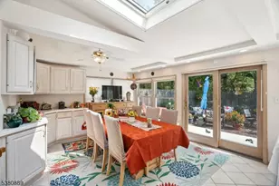 266 Amherst Ave, Woodbridge Township, NJ 07067 - Photo 16