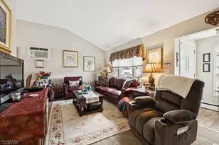 266 Amherst Ave, Woodbridge Township, NJ 07067 - Photo 6