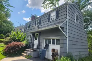 172 Colonial Rd, Summit, NJ 07901 - Photo 1