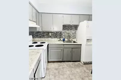 192 Park St Unit 2, East Orange, NJ 07017 - Photo 8