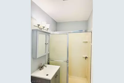 192 Park St Unit 2, East Orange, NJ 07017 - Photo 18