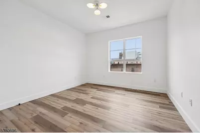 289 Halsey St, Newark, NJ 07102 - Photo 30