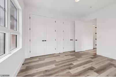 289 Halsey St, Newark, NJ 07102 - Photo 16