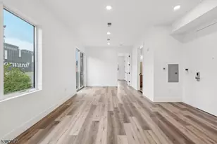 289 Halsey St, Newark, NJ 07102 - Photo 10