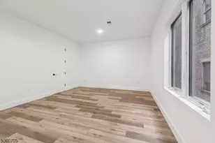 289 Halsey St, Newark, NJ 07102 - Photo 24