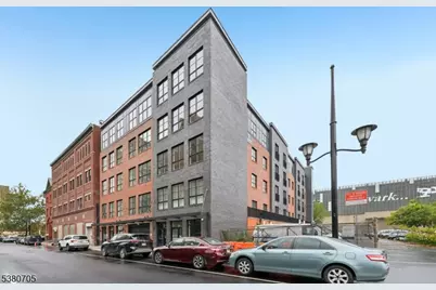 289 Halsey St #200, Newark, NJ 07102 - Photo 1