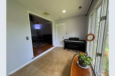 166 Hidden Hollow Ct #166, Edison Twp., NJ 08820 - Photo 22