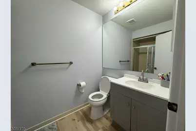 166 Hidden Hollow Ct #166, Edison Twp., NJ 08820 - Photo 12