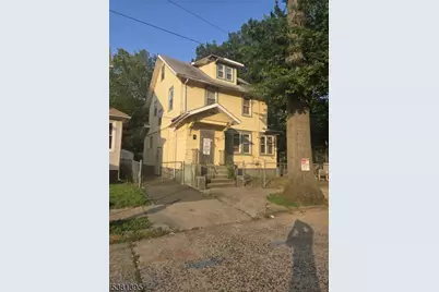 25 W Denman Pl, Irvington, NJ 07111 - Photo 1