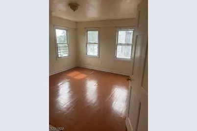 41 Myrtle Ave, Newark, NJ 07107 - Photo 8