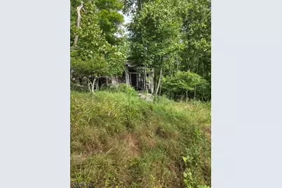 13 Stonehenge Rd, Jefferson Township, NJ 07849 - Photo 12