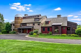 106 Mountain Top Rd, Lebanon Township, NJ 08826 - Photo 2