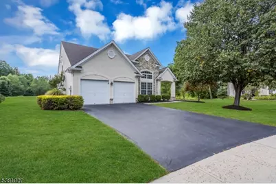 21 Buckingham Dr, Hopewell Township, NJ 08534 - Photo 1