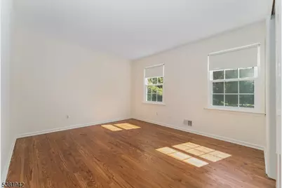 478 Charlestown Rd, Bethlehem Township, NJ 08827 - Photo 16