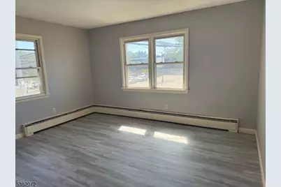 1040 McBride Ave #4, Woodland Park, NJ 07424 - Photo 1