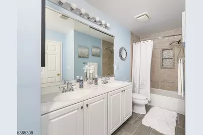 19 Briar Ct, Hardyston Township, NJ 07419 - Photo 18