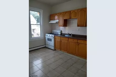 326 Field Pl #2L, Hillside, NJ 07205 - Photo 4