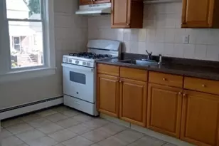 326 Field Pl, Hillside, NJ 07205 - Photo 4