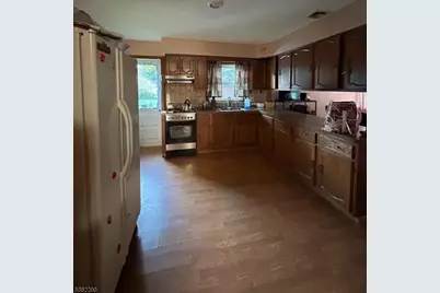 328 W Inman Ave, Rahway, NJ 07065 - Photo 6