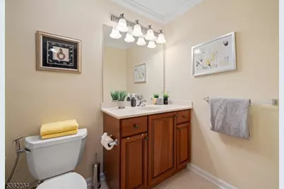 26 Chestnut Ct, Cedar Grove Twp., NJ 07009 - Photo 32