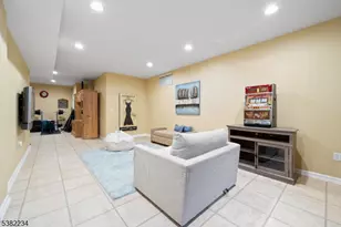 26 Chestnut Ct, Cedar Grove Twp., NJ 07009 - Photo 34