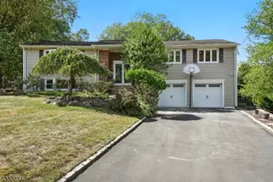 22 Tilden Ct, Livingston, NJ 07039 - Photo 1