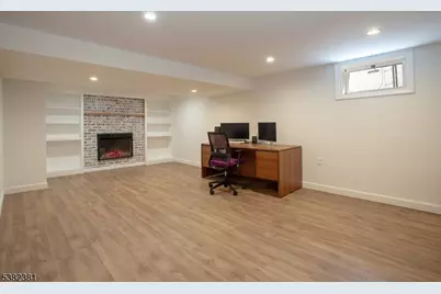 14 New St, Middlesex, NJ 08846 - Photo 16