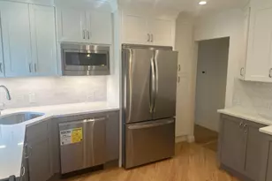 223 Lakewood Dr, Bloomfield, NJ 07003 - Photo 8