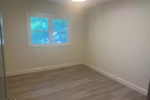 223 Lakewood Dr, Bloomfield, NJ 07003 - Photo 18