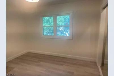 223 Lakewood Dr #2, Bloomfield, NJ 07003 - Photo 16