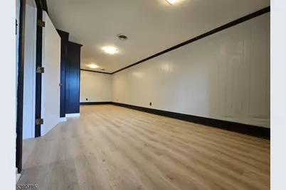 325 Front St, Belvidere, NJ 07823 - Photo 10