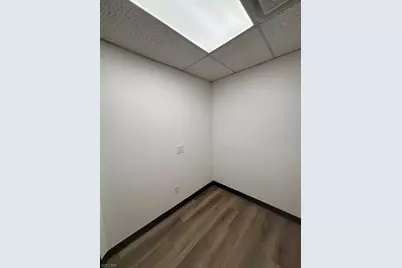 446 Chamberlain Ave, Paterson, NJ 07522 - Photo 8