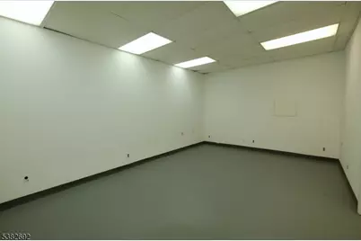 30 W Price St, Linden, NJ 07036 - Photo 14