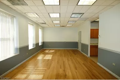 30 W Price St, Linden, NJ 07036 - Photo 6