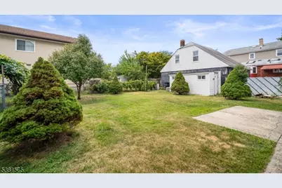 377 Hazel St, Clifton, NJ 07011 - Photo 20