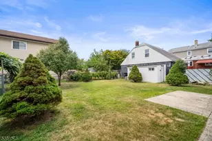 377 Hazel St, Clifton, NJ 07011 - Photo 20