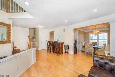 6 Congressional Ln, Totowa, NJ 07512 - Photo 4