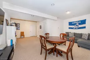 6 Congressional Ln, Totowa, NJ 07512 - Photo 28