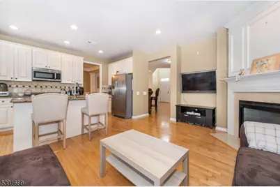 6 Congressional Ln, Totowa, NJ 07512 - Photo 10