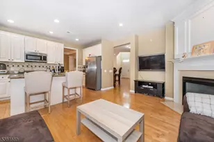 6 Congressional Ln, Totowa, NJ 07512 - Photo 10