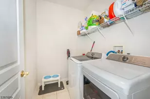 6 Congressional Ln, Totowa, NJ 07512 - Photo 32