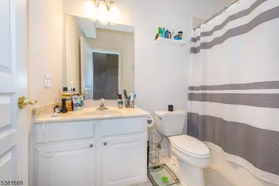 6 Congressional Ln, Totowa, NJ 07512 - Photo 30