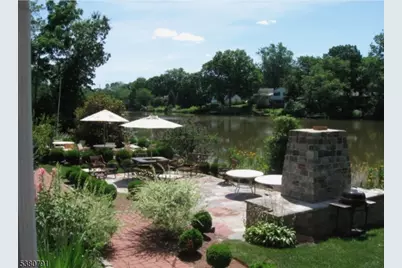 45 Lakeside Dr, First Floor, Piscataway Township, NJ 08854 - Photo 8