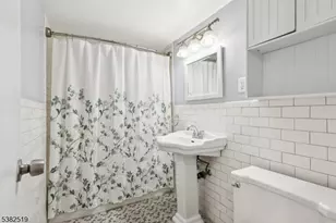 8800 Blvd E, North Bergen, NJ 07047 - Photo 10