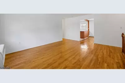 1285B Valley Rd, Wayne, NJ 07470 - Photo 8