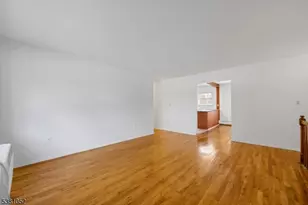 1285B Valley Rd, Wayne, NJ 07470 - Photo 8