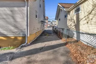 184 Sunset Ave, Newark, NJ 07106 - Photo 22