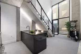 65 McWhorter St, Newark, NJ 07105 - Photo 4